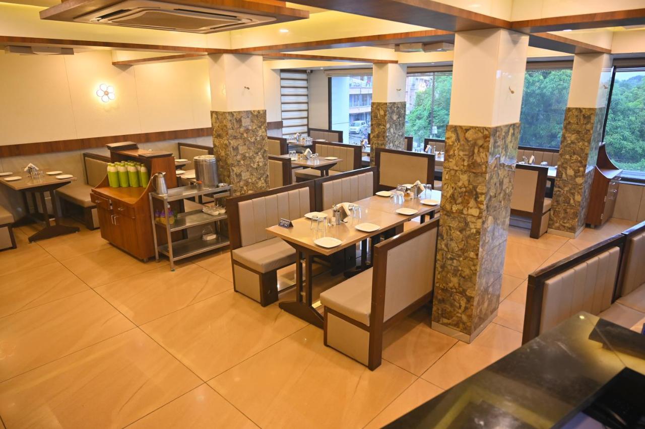 Hotel Aaram Umargām Exterior photo