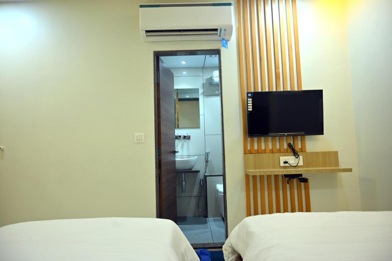 Hotel Aaram Umargām Exterior photo
